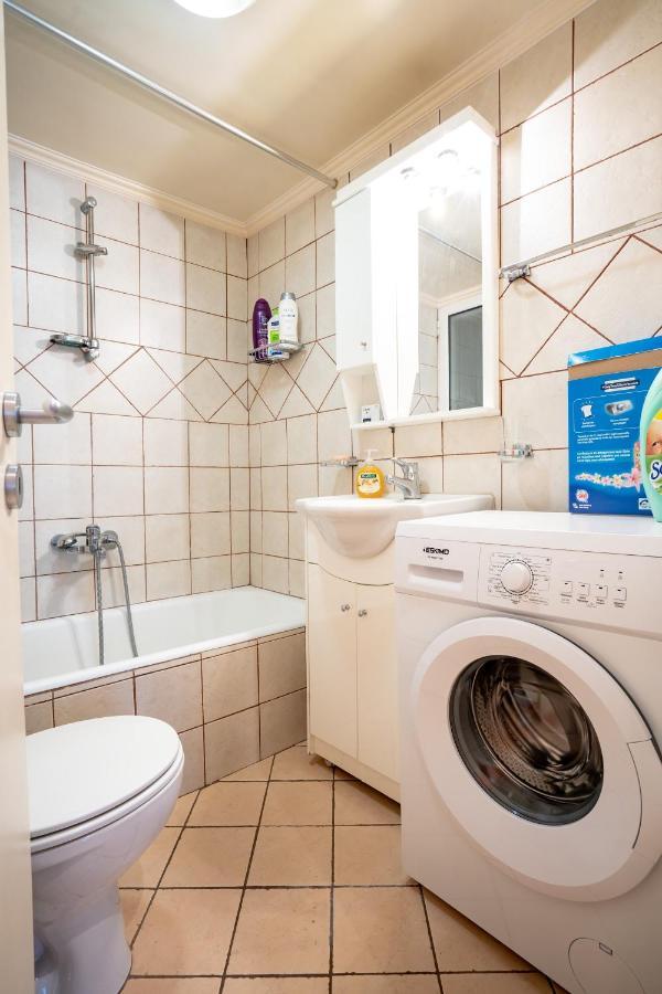 Victoria Train Station 1 Bedroom 5 Pers Aten Exteriör bild